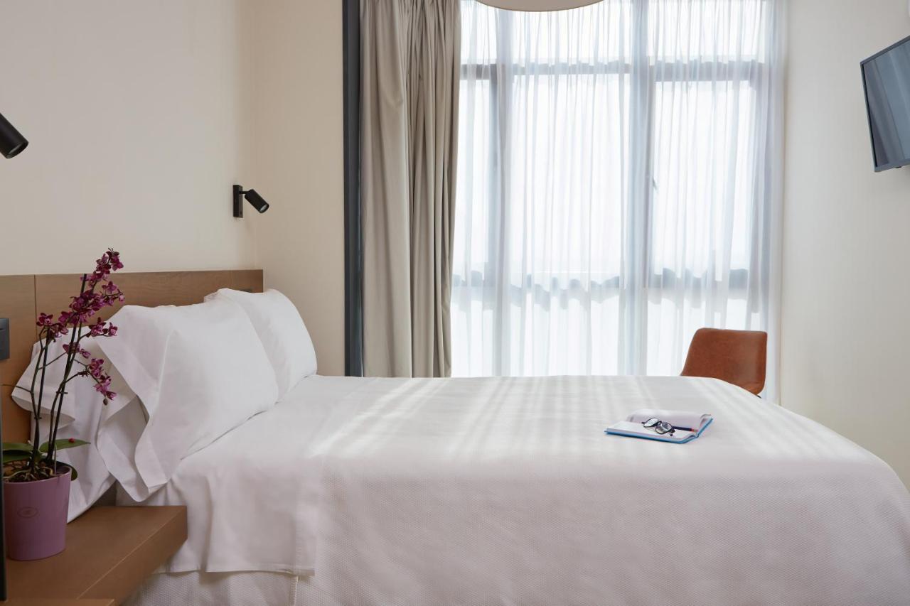 Hotel Trina 20 Palas de Rei Buitenkant foto
