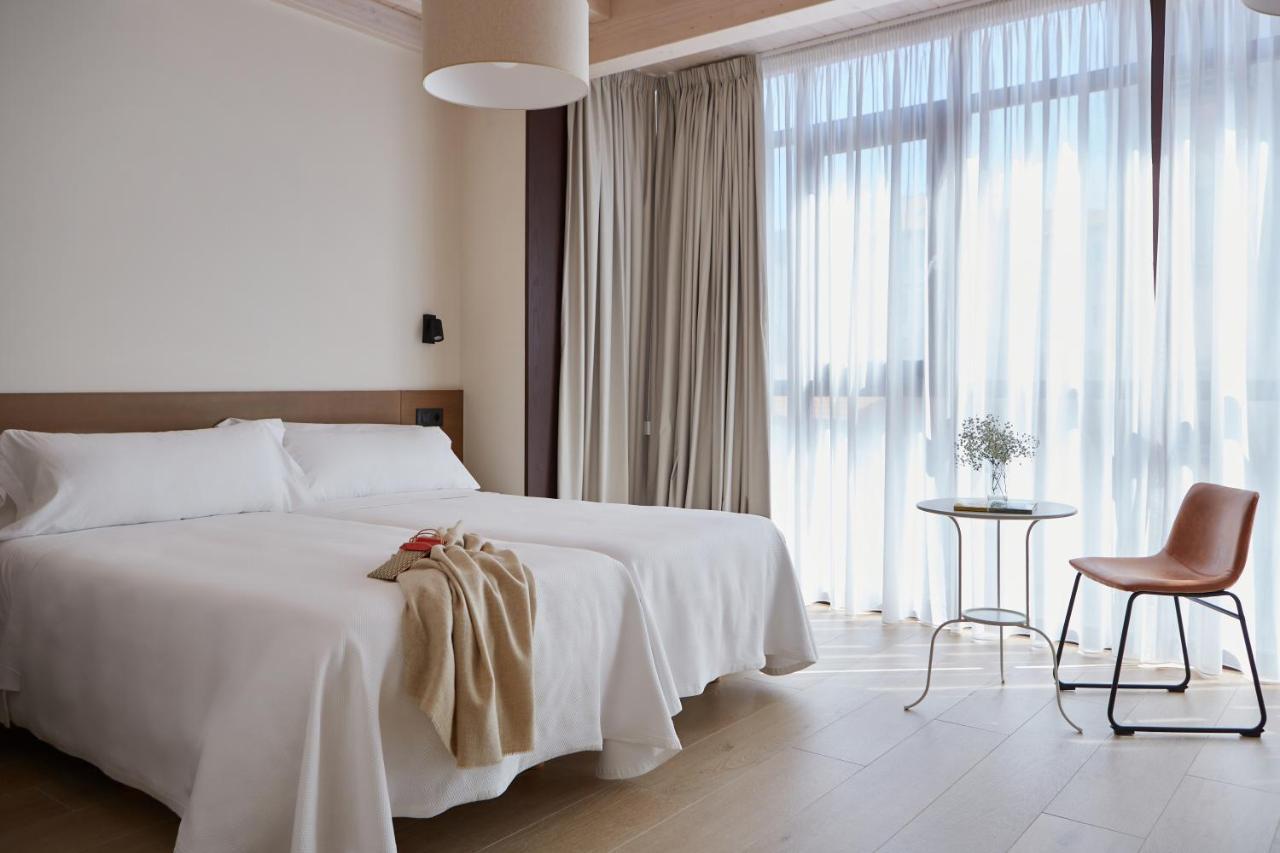 Hotel Trina 20 Palas de Rei Buitenkant foto